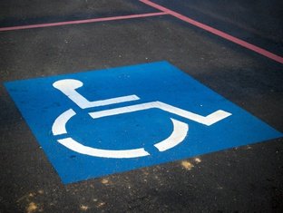 Facilidades para personas con discapacidad Facilidades para personas con discapacidad