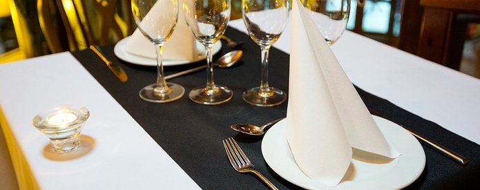 Restaurante Delizioso. Servicio a la carta Restaurante Delizioso. Servicio a la carta