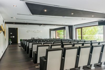 Sala de reuniones AnyósPark Mountain