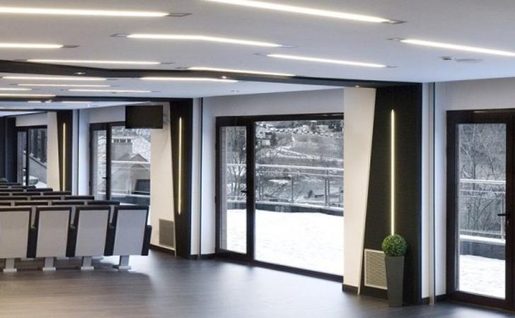 Salas de conferencias AnyósPark Mountain Salas de conferencias AnyósPark Mountain